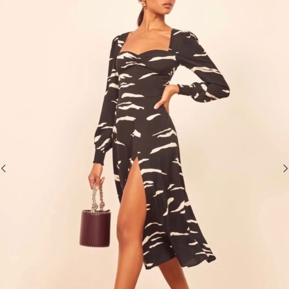 Reformation Dresses & Skirts - Reformation Wallflower Dress in Mustang (Size 6)